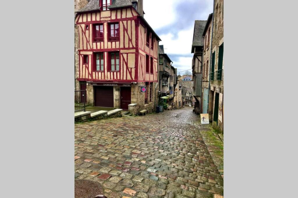T2 Situe Au Coeur Du Centre Historique De Dinan 아파트 외부 사진